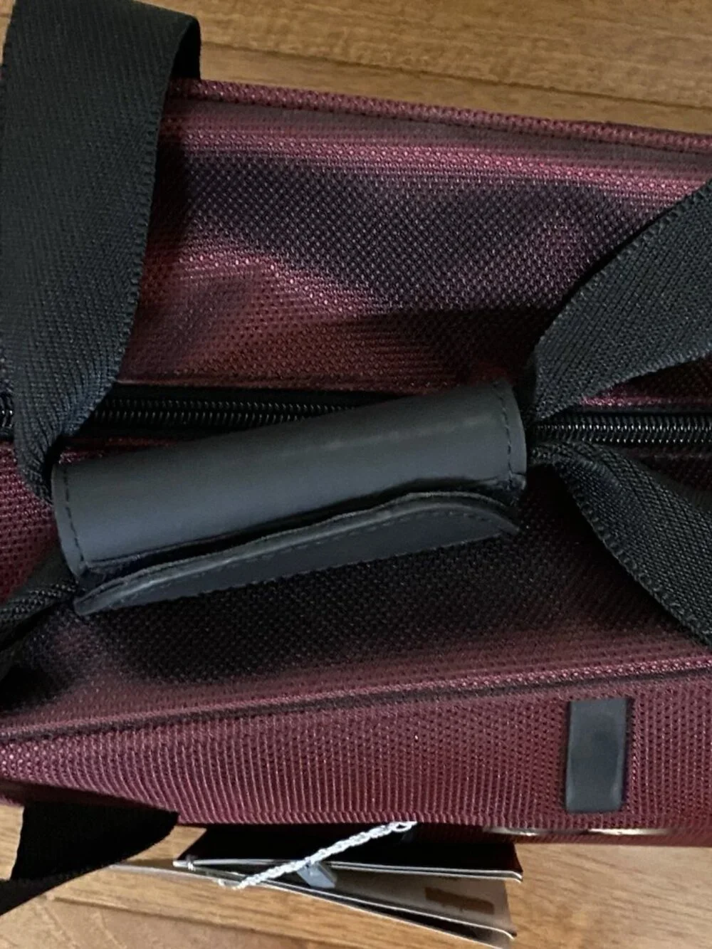 Samsonite Boarding Bag Burgundy Travel Carry On Duffel SmartStrap NWT 18x11x9